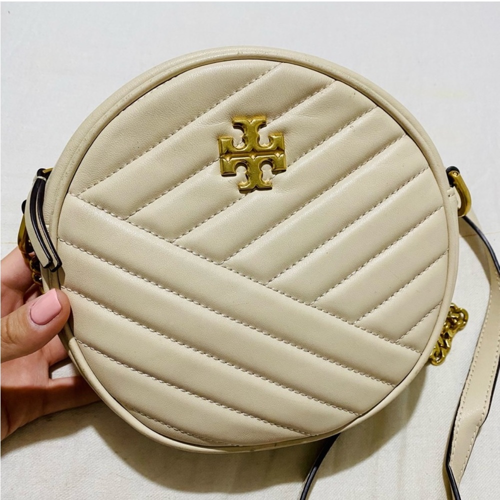 TORY BURCH Kira Chevron Circle Crossbody Bag ✨